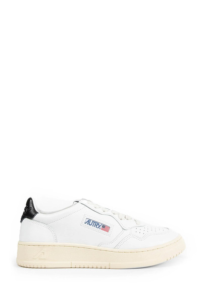  Medalist Low Sneakers 