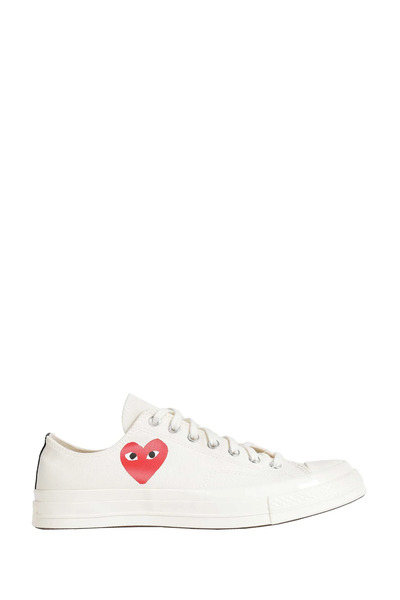  Small Red Heart Low Top Sneakers 