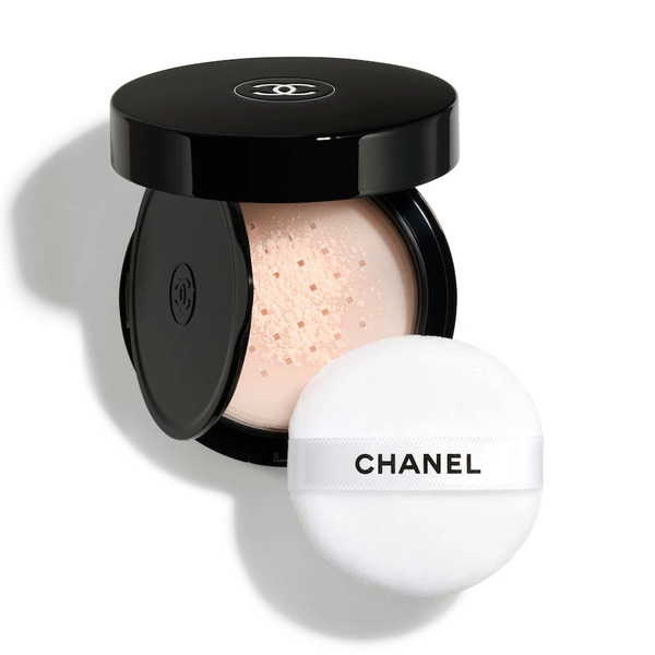  Chanel Chanel Poudre Universelle Libre Puder Sypki Do Naturalnego WykoŃczenia MakijaŻu.format PodróŻny. Pudry 6 G 12 - Rosy Light 
