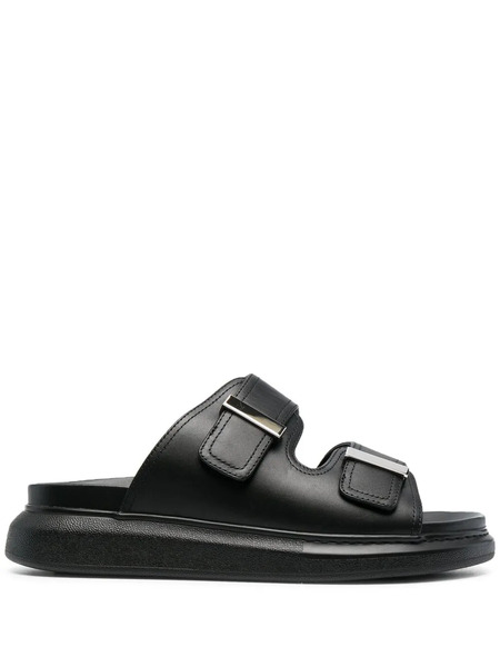  Alexander Mcqueen Oversize Leather Sandals - Black 