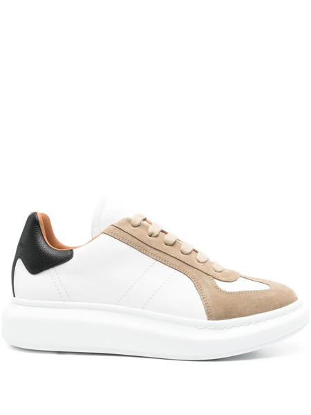  Alexander Mcqueen Oversized Suede Sneakers - White 