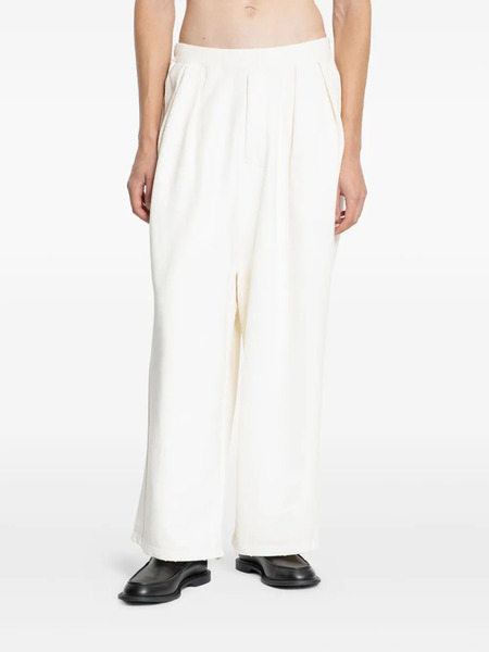  Ancellm Tuck Sweat Trousers - White 