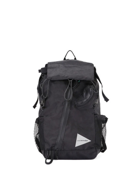  And Wander Adjustable-straps Backpack - Black 