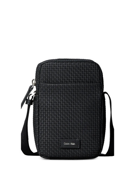  Calvin Klein Logo-patch Messenger Bag - Black 