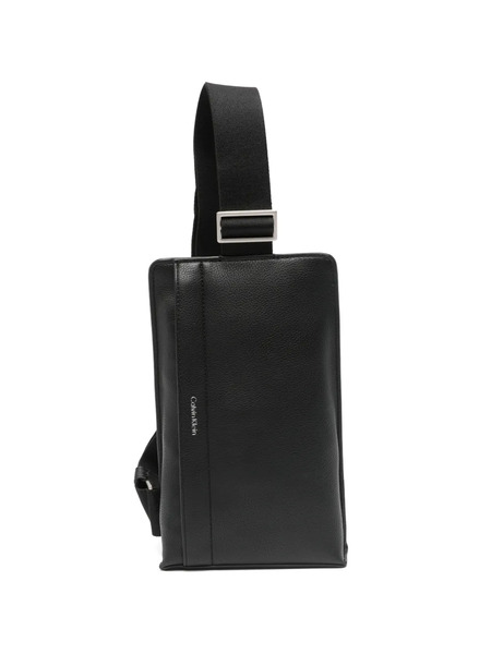  Calvin Klein Logo-print Messenger Bag - Black 