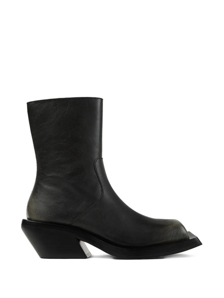  Camperlab Quetal Square Toe Ankle Boots - Black 