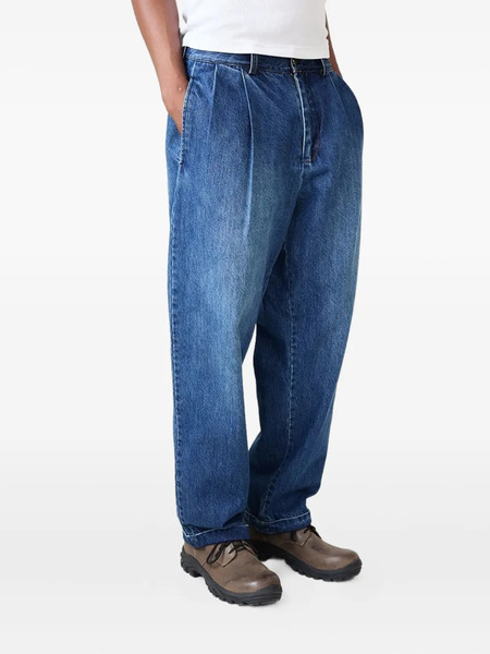  Carter Young Washed Pleated Jeans - Blue 