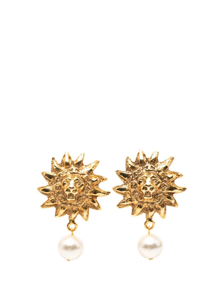  Chanel Pre-owned 1970-1980 Cc Gold Plated Faux Pearl Lion Head Drop Clip On Earrings Costume Earrings 