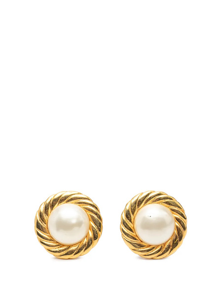  Chanel Pre-owned 1970-1980 Gold Plated Faux Pearl Round Button Clip On Earrings Costume Earrings - White 