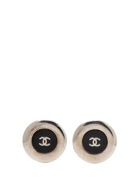  Chanel Pre-owned 1997 Silver Plated And Enamel Cc Round Button Clip On Earrings Costume Earrings - Black 
