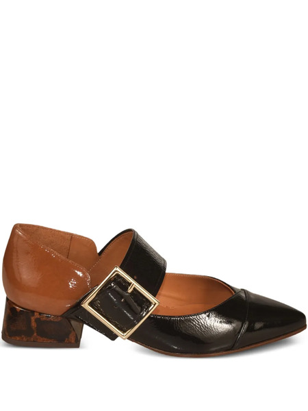  Chie Mihara Buckle Heeled Pumps - Black 