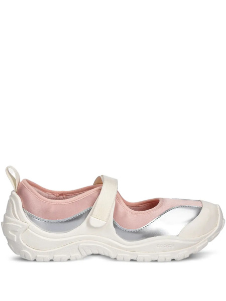 Crocs Metallic Strap Sneakers - Pink 