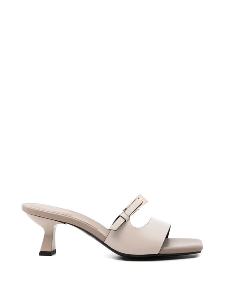  Donnarì Buckle Leather Sandals - Neutrals 