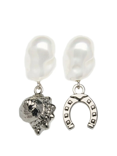  Erdem Pearl Horseshoe Charm Earrings - Silver 