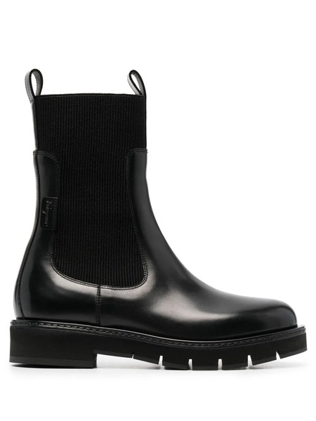 Ferragamo Cleated-sole Leather Chelsea Boots - Black 