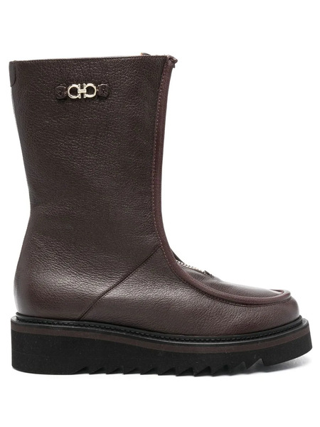  Ferragamo Gancini-plaque Ankle Boots - Brown 