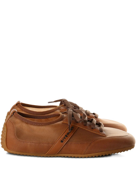  Givenchy Lace-up Panelled Trainers - Brown 