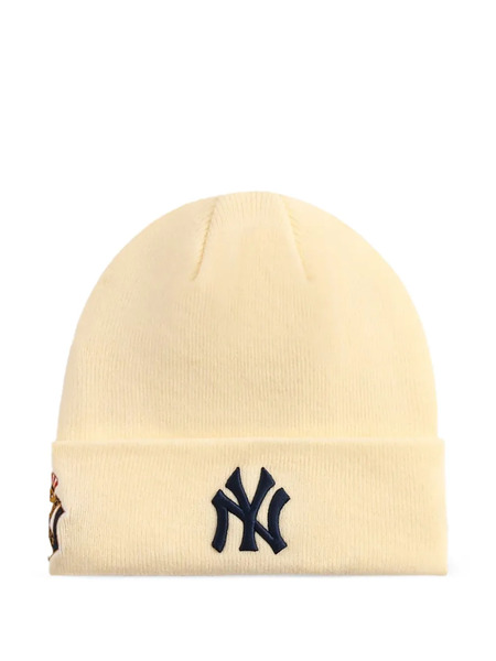  Kith X New Era New York Yankees Embroidered Beanie - Neutrals 