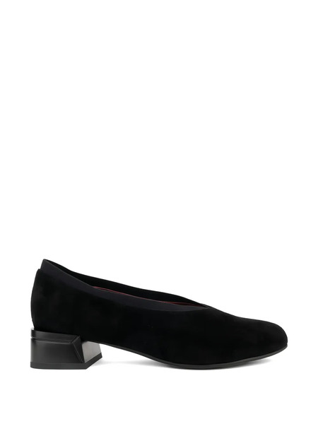  Linda Baumann Black Almond Pumps 