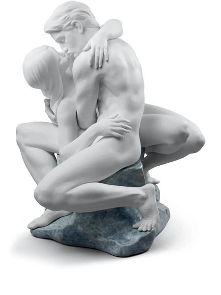  Lladró Couple Kissing Passionately Sculpture - White 