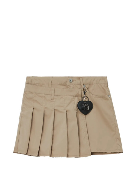  Musium Div. Pleated Heart-charm Shorts - Neutrals 
