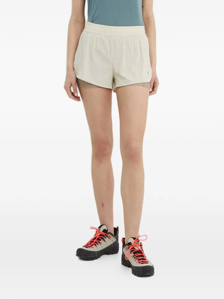  Peak Performance Logo-detail Shorts - Neutrals 