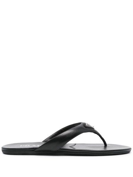  Prada Enamel-triangle Leather Flip Flops - Black 