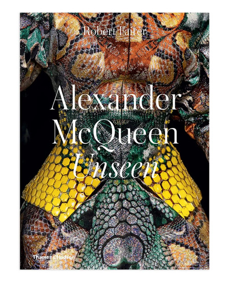  Thames E Hudson Mcqueen Book - Black 