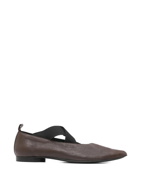  Uma Wang Criss-cross Leather Pumps - Brown 