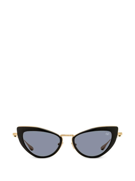  Valentino Garavani Eyewear Viii Pyramid Cat-eye Sunglasses - Black 