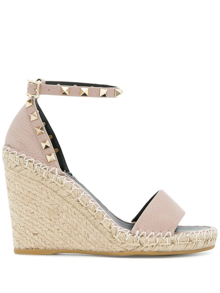  Valentino Garavani 105mm Double Rockstud Wedge Sandals - Neutrals 