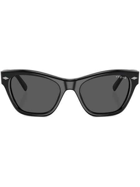  Vogue Eyewear Logo-print Sunglasses - Black 