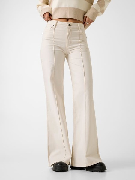  Guess Ausgestellte High-rise-jeans 