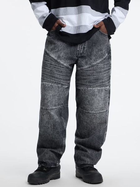  Guess Baggy Jeans 