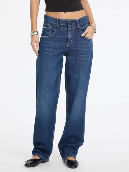 Guess Boyfriend Jeans 