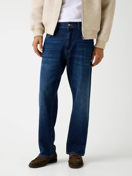  Guess Relaxed Straight Leg Jeans 