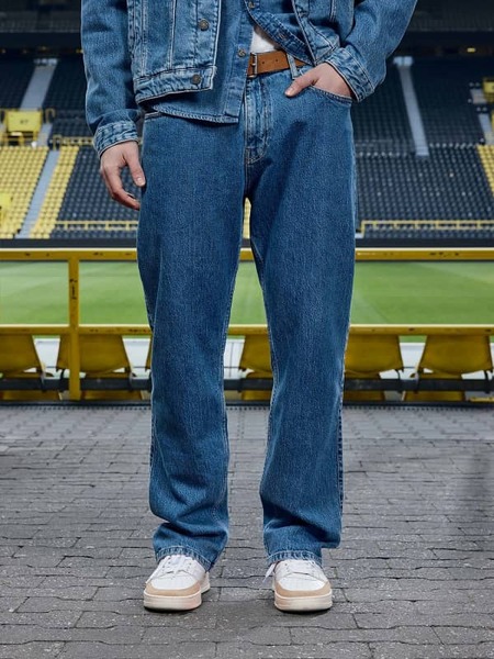  Guess Straight Jeans Gj X Bvb 
