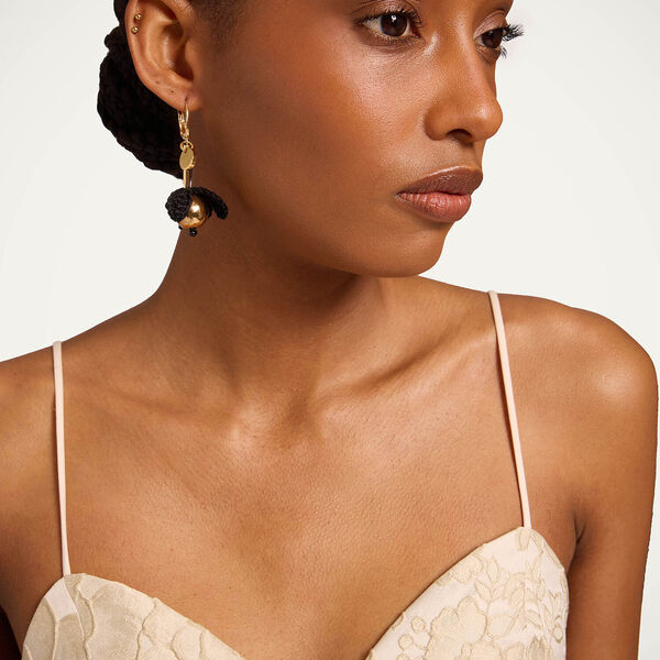  La Doublej Earrings Women - Bouquet Drop Earrings 24k Gold Plate & Black Cotton Crochet One Size 33% Cotton 33% Brass 33% Pmma 1% Glass 