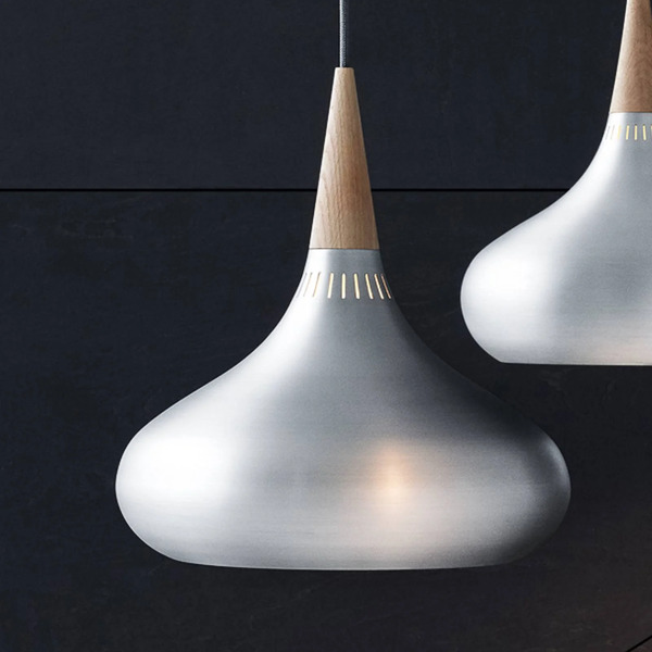  Fritz Hansen Fritz Hansen Orient P2 Lampa Wisząca Aluminium/dąb ø 34 Cm 