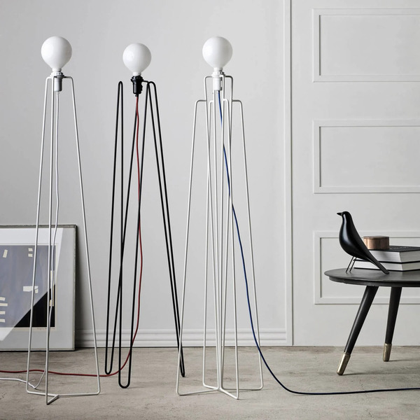  Grupa Grupa Model M3 Stojąca Led Biała Kabel Biały 