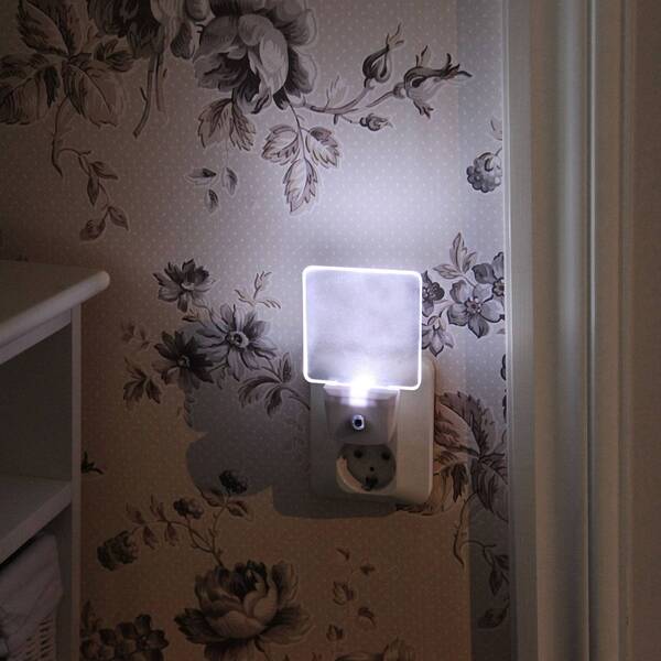  Star Trading Lampka Nocna Led 357-11 Dla Gniazda Wtykowego 
