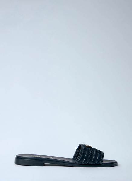  Prada Prada Leather Slides With Crochet Details - Frau Slides Black Eu - 38 