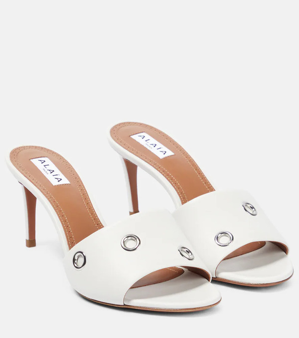  Alaia Alaã¯a Oeillets Embellished Leather Sandals 