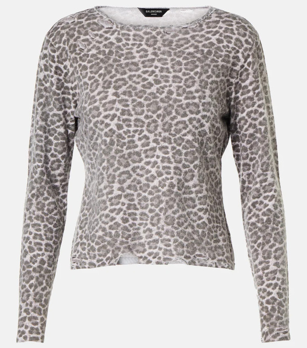  Balenciaga Balenciaga Distressed Leopard-print Jersey Sweater 