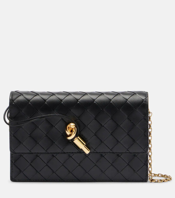  Bottega Veneta Bottega Veneta Andiamo Intrecciato Leather Shoulder Bag 