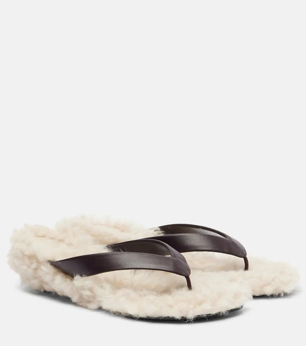  Le Monde Beryl Le Monde Bã©ryl Shearling-trimmed Leather Thong Sandals 