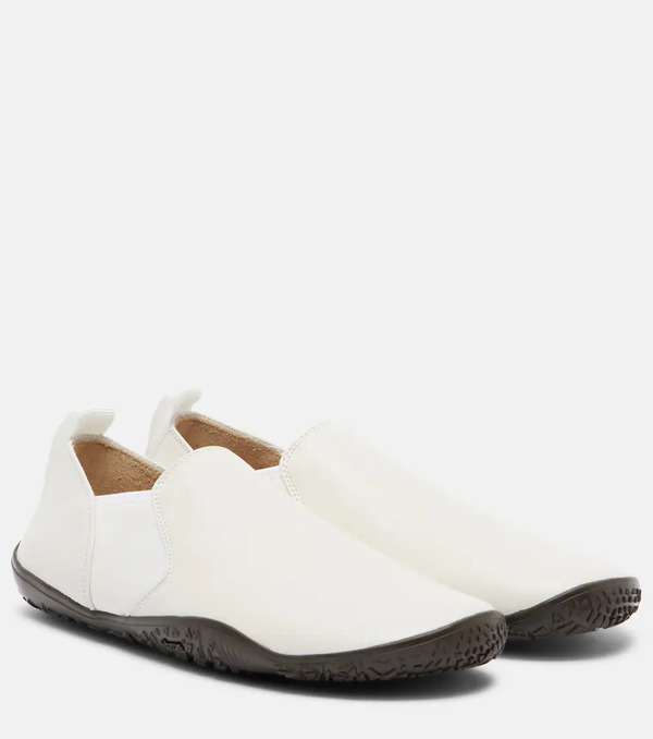  Lemaire Lemaire Glove Leather Slip-on Sneakers 