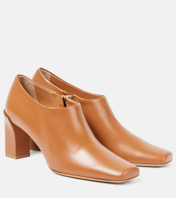  Tod's Tod's Leather Ankle Boots 