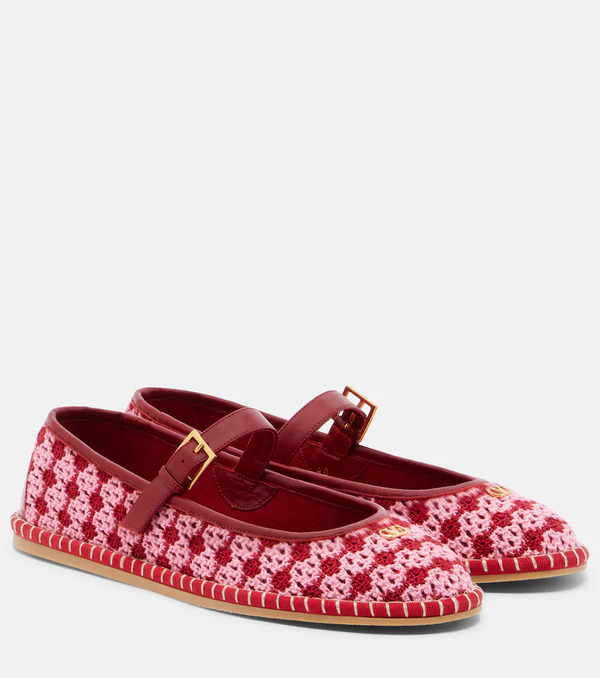  Valentino Garavani Valentino Garavani La Cruisette Vlogo Mary Jane Flats 