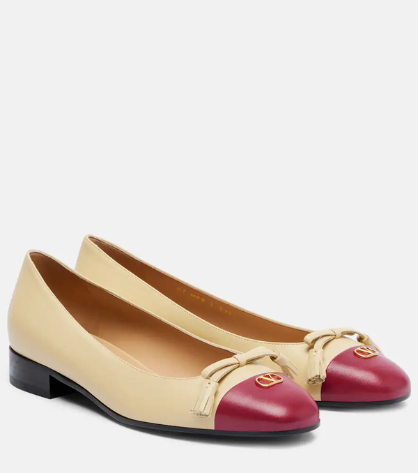  Valentino Garavani Valentino Garavani Valet Du Roi Vlogo Leather Ballet Flats 